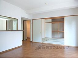 メゾン洛北 202 2階2LDKのリビング/ダイニング