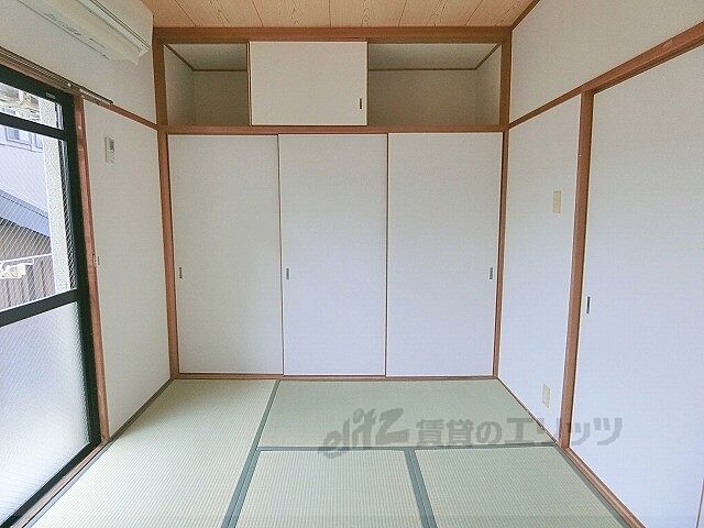 寝室