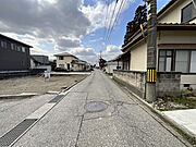 北側前面道路4.1ｍ（東側からの様子）