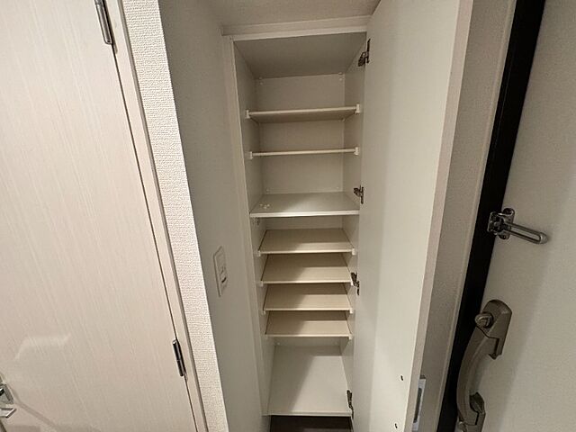 収納