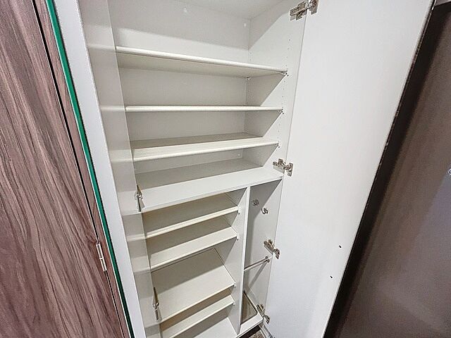 収納