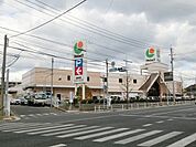 マルショク富野店(1、040m)