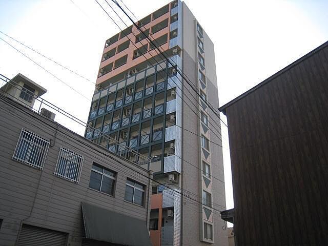 10 / 32