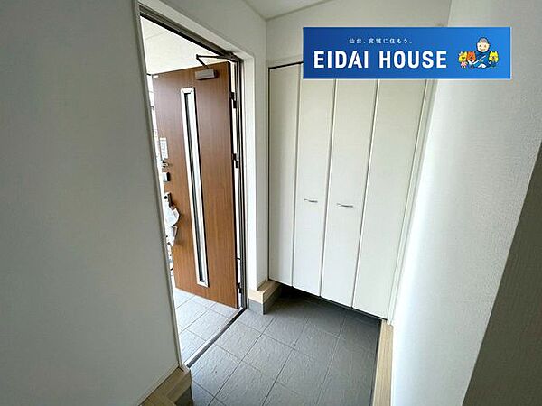 玄関を拡大表示