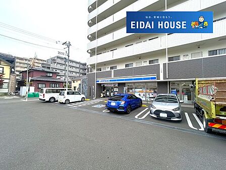 ローソン仙台新田四丁目店 徒歩1分。 60m