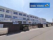 富谷市立富ケ丘小学校 徒歩14分。 1050m