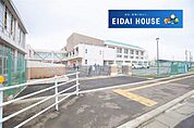 仙台市立岩切中学校 徒歩11分。 830m