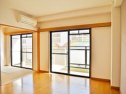 ベル・エール K.M 3階3LDKのリビング/ダイニング