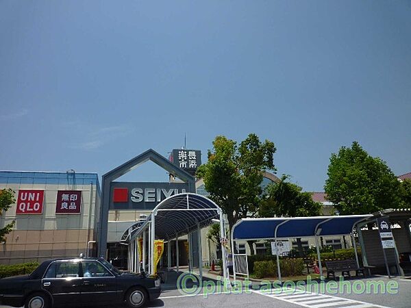 画像26:ショッピング施設「西友長浜楽市店まで895m」
