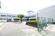 小学校「米原市立坂田小学校まで1019m」