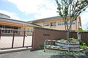 小学校「長浜市立湯田小学校まで324m」