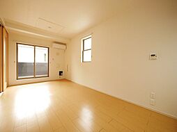 オーシャンヒルII 201 2階2LDKのリビング/ダイニング