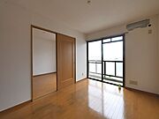 西側洋室6帖