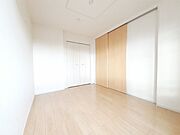 南側洋室6帖