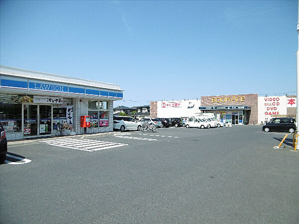 画像18:TSUTAYA 日立鮎川店（907m）