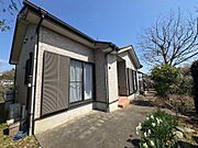 建物南西側より