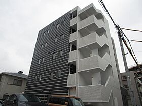 quinze lieu 301 ｜ 愛媛県松山市泉町15-5（賃貸マンション1R・3階・35.10㎡） その1