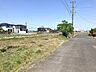外観：前面道路含む現地写真