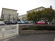 岩倉中学校 810m