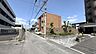 外観：前面道路含む現地写真