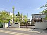 周辺：本庄小学校 230m