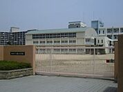 小学校「明石市立大観小学校まで602m」