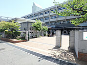 鷹匠中学校