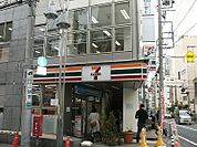 セブンイレブン赤坂6丁目店 徒歩4分。 320m