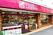 ナチュラルローソン東京女子医大病院店 徒歩3分。コンビニ 180m
