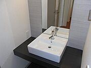 独立洗面台