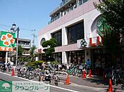 ライフ武蔵小山店 徒歩10分。 740m