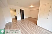 タウンハウジングレジデンス事業部　恵比寿店・赤坂店までお問合せ下さい。