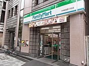 ファミリーマート外神田四丁目店 137m