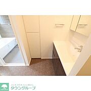 お部屋探しは株式会社　タウンハウジング　までお気軽にお問合せ下さい。クレジットカード決済・首都圏を中心直営143店舗　仲介件数全国2位の豊富な実績！諸費用・審査等・何でもご相談下さい。
