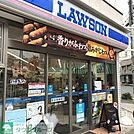 ローソン 徒歩2分。 160m