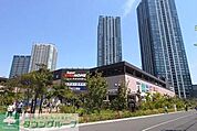 ホームセンタースーパービバホーム豊洲店 徒歩5分。 360m