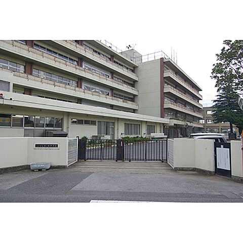中学校「古ヶ崎中学校まで1500ｍ」