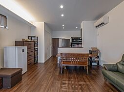 CASA 箕面市箕面6丁目 4LDKのリビング/ダイニング