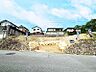 外観：【現地写真】建築条件無し売土地です。ご自身のお好きなハウスメーカーで建築していただけます。弊社で設計も承っております。