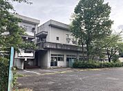 名和中学校まで　1098m　徒歩約14分●校訓「自主　協調　剛健」　「ひびけ歌声とどけ心に」をテーマに合唱に力を入れた特色ある学校づくりを展開している中学校です。