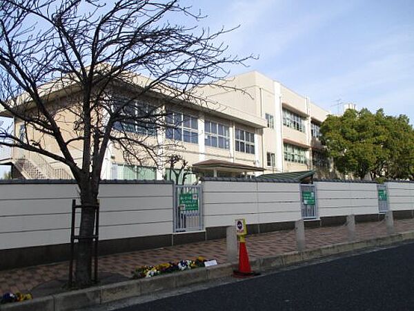 画像15:【小学校】大阪狭山市立東小学校まで520ｍ