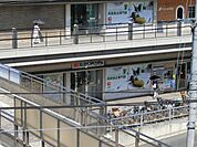 阪急オアシス千里丘店(スーパー)まで191m
