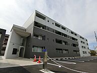 大阪府高槻市郡家新町：物件画像／Su-mode阪急茨木店　株式会社TONE