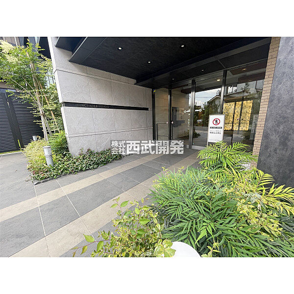 エントランスを拡大表示