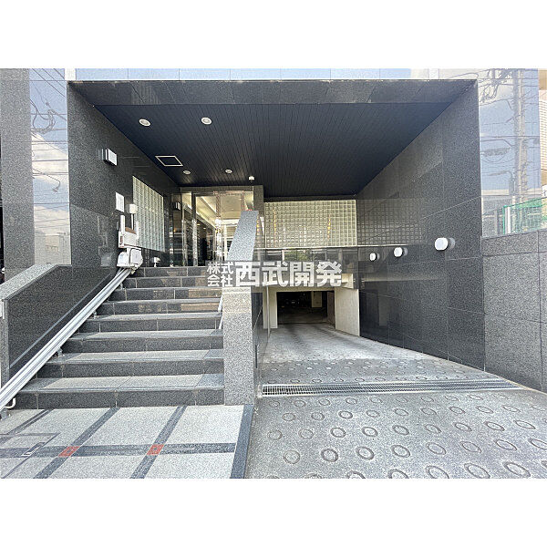 エントランスを拡大表示