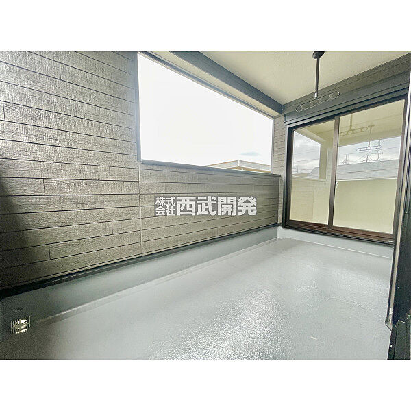 バルコニーを拡大表示