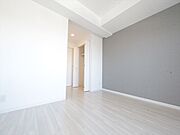 洋室8.2帖　クローゼット（収納充実してます）