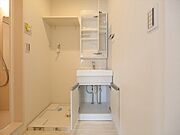 脱衣所　独立洗面台（シャンプードレッサー）　同仕様写真
