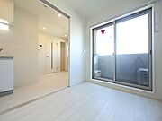DK7帖　洋室3.6帖　バルコニー　同仕様写真
