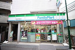 【コンビニエンスストア】ファミリーマート 新宿中井駅前店まで504ｍ